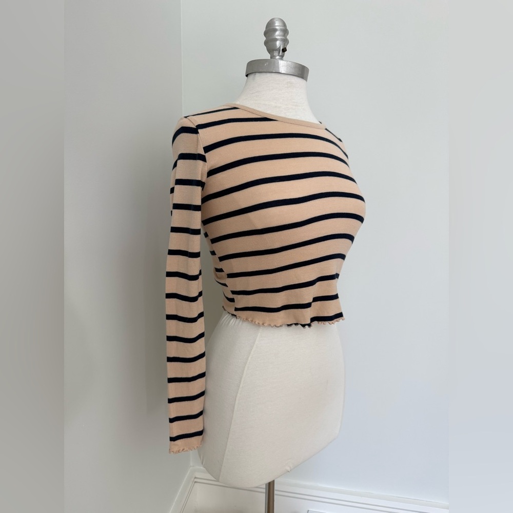 TOPSHOP Petite Stripe Lettuce Trim T-shirt - Picture 6 of 9